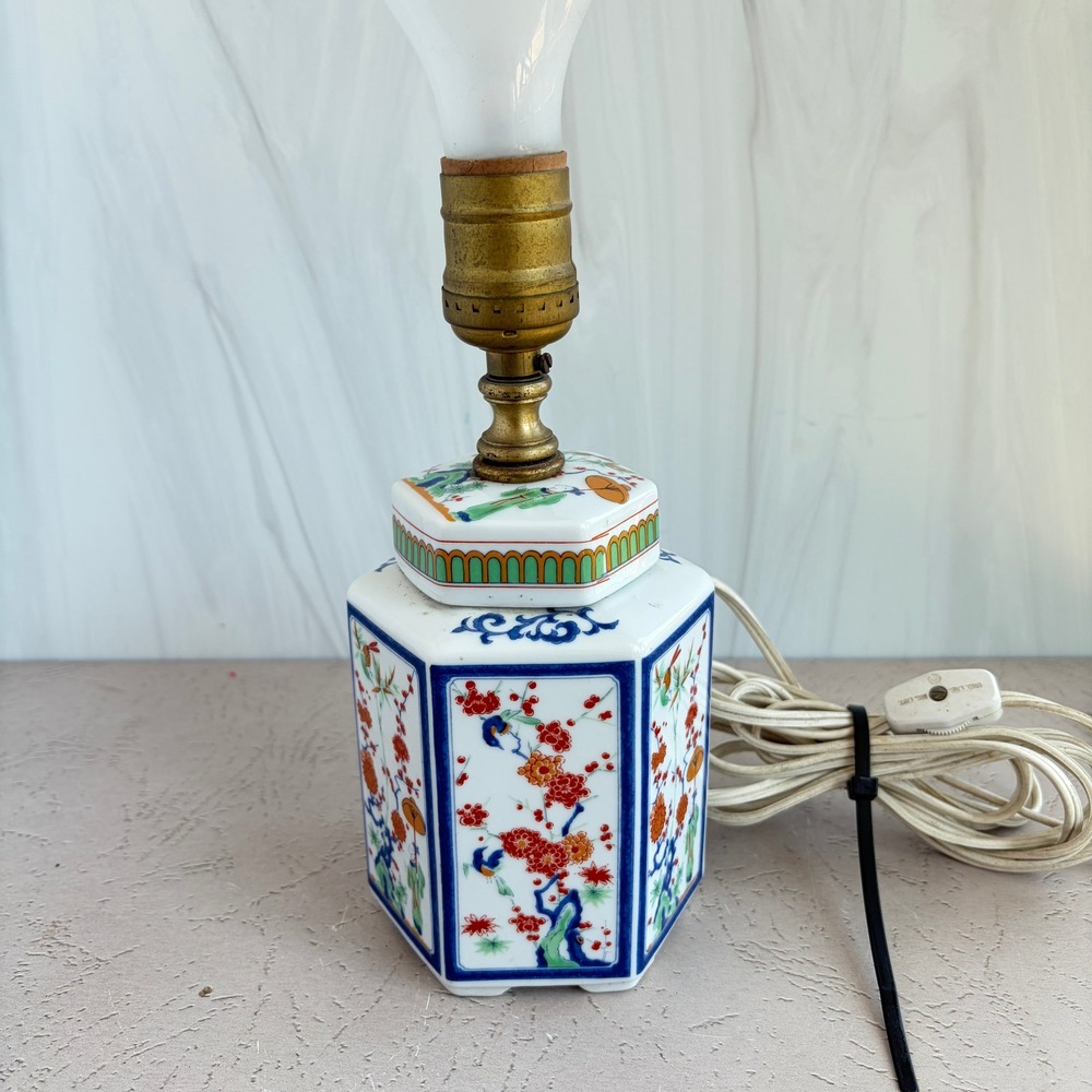 Vintage Japanese Porcelain Hexagonal Ginger Jar Table Lamp Imari Style Floral